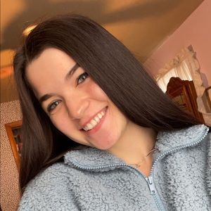 Meet your Posher, Abigail